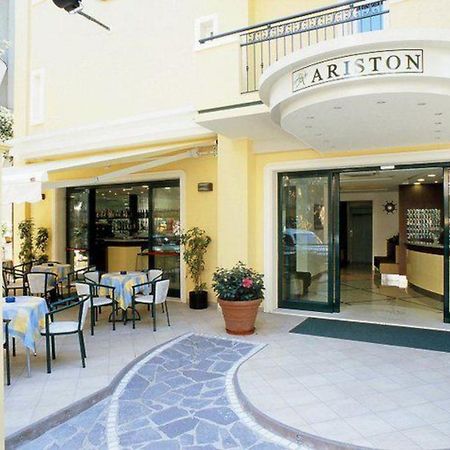 Hotel Ariston Misano Adriatico Exterior foto